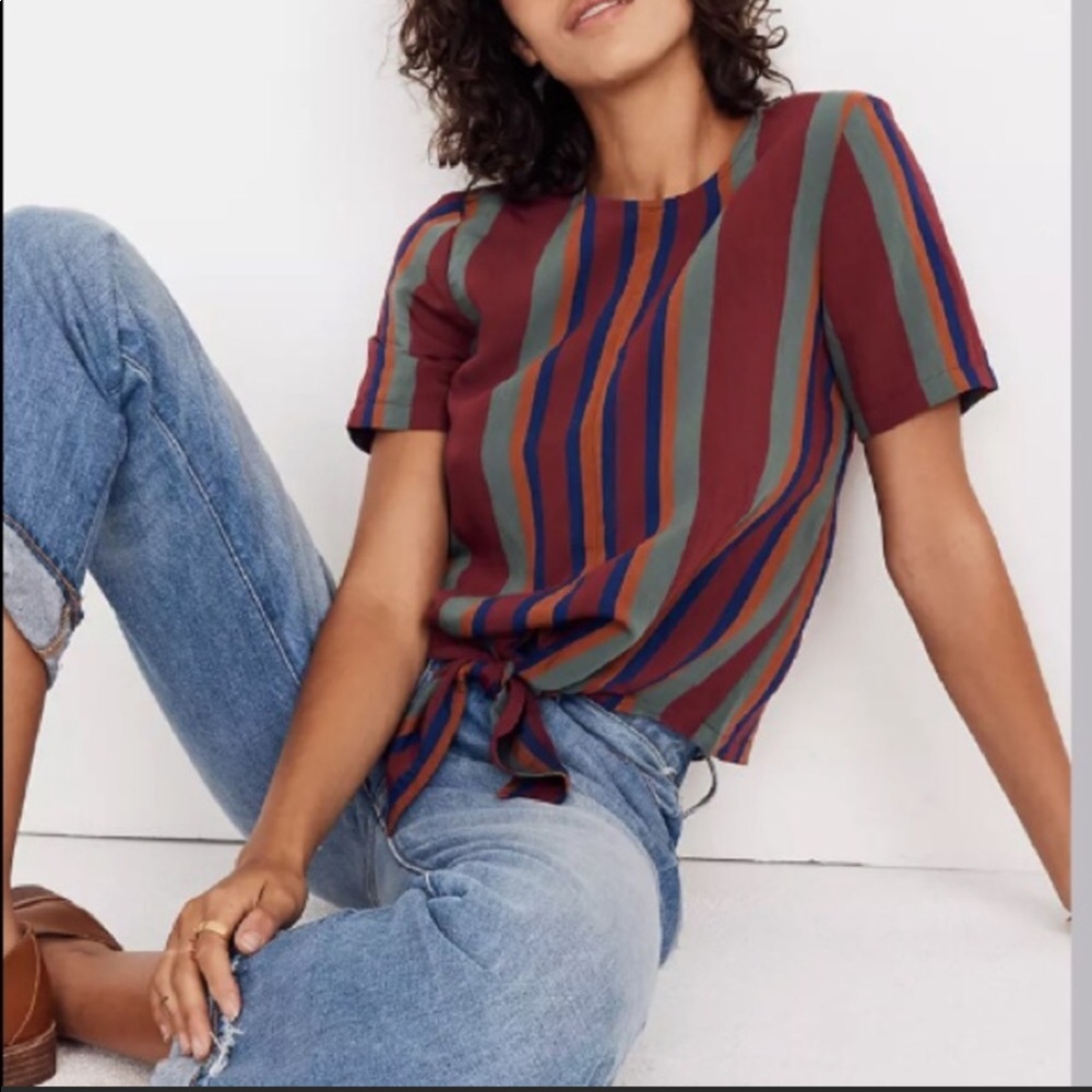 Button-Back Tie Tee in Rosalinda Stripe Xs